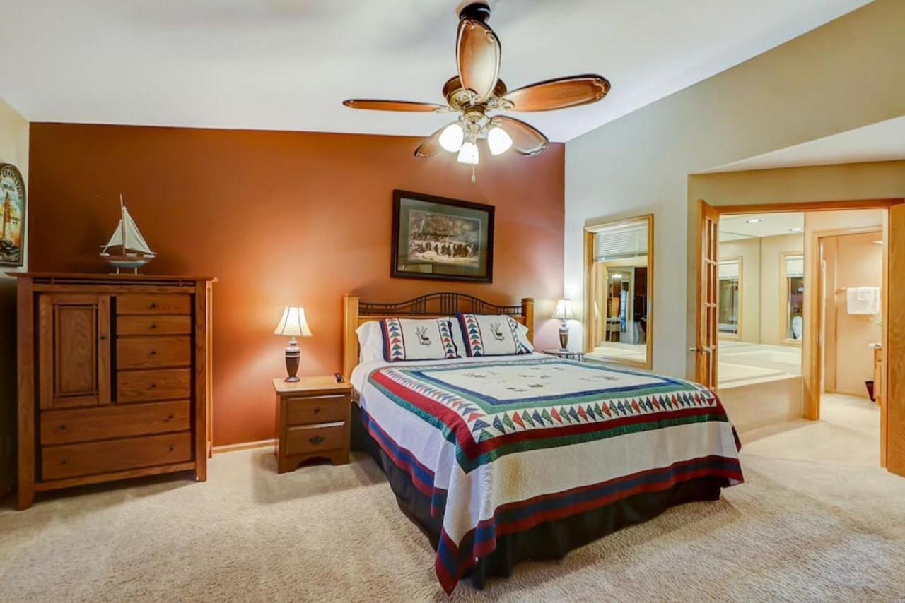 Brown Family Condo For Families Golf Trips And Girls Getaways Wisconsin Dells Εξωτερικό φωτογραφία