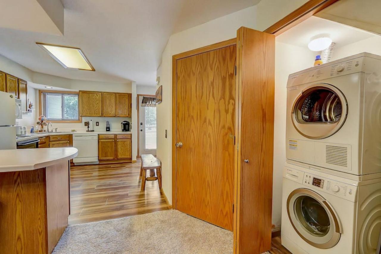 Brown Family Condo For Families Golf Trips And Girls Getaways Wisconsin Dells Εξωτερικό φωτογραφία