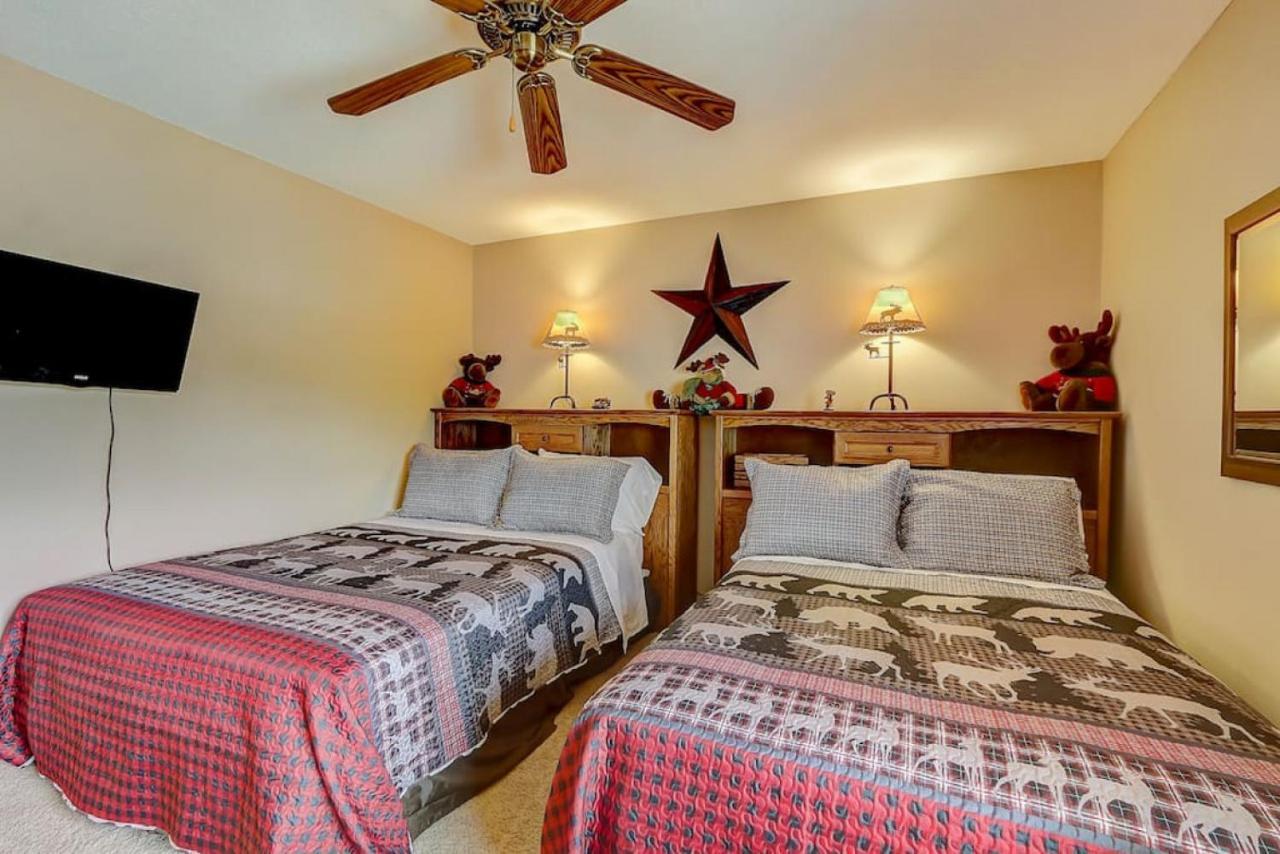 Brown Family Condo For Families Golf Trips And Girls Getaways Wisconsin Dells Εξωτερικό φωτογραφία